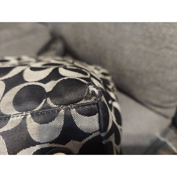 Coach Signature Turn Lock Tote Bag Black Silver Enamel Canvas Authentic - Picture 11 of 16